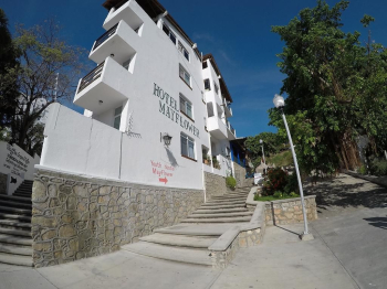 MayFlower Hotel & Hostal en Puerto Escondido