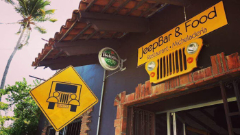 Jeep Bar & Food, Bar en Puerto Escondido